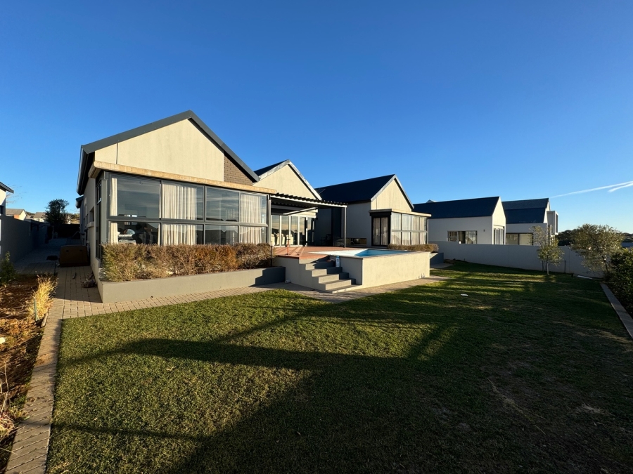 5 Bedroom Property for Sale in Woodland Hills Bergendal Free State